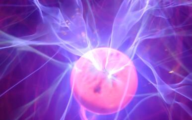 ���x���w