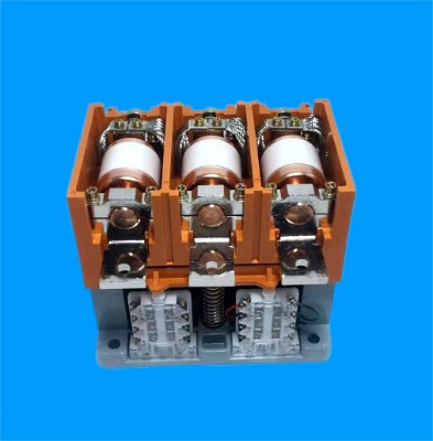 供應(yīng)ckj5-400a型低壓交流真空接觸器