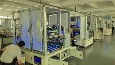 雙仁機(jī)械設(shè)備膠塞封口機(jī)