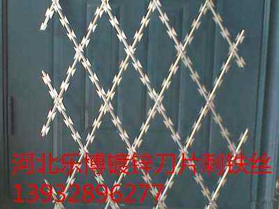 湖北鍍鋅刀片刺絲棗陽機(jī)場刀片刺絲