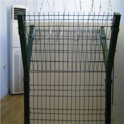 烏魯木齊鍍鋅刀片刺絲滾籠廠家?guī)鞝柪斟冧\防銹防盜網(wǎng)