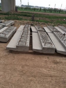 混凝土欄桿、鐵路護(hù)欄、生態(tài)護(hù)坡保定鐵銳廠家