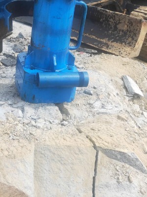 �������ʯ���_(k��i)��Һ����ʯ�C(j��)ʩ���F(xi��n)��(ch��ng)