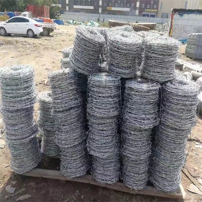 二點(diǎn)零mm公路鋼絲網(wǎng)公路刺鐵絲安全警戒防護(hù)隔離