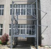 柳州定做升降貨梯/供應(yīng)導(dǎo)軌鏈條式升降貨梯報(bào)價(jià)