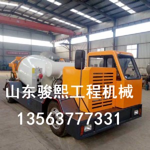 混凝土攪拌運(yùn)輸車廠家報(bào)價(jià)攪拌運(yùn)輸車價(jià)格