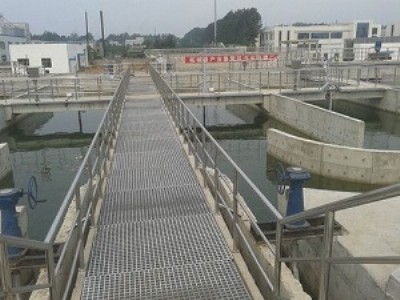 ͬ�N��̖�o�A�z�Ĳ���䓸�ŕ����ЉA�z�ăr���ô