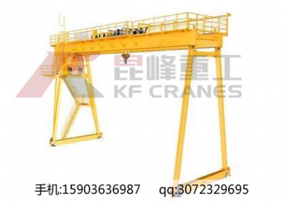 �������T�����������T���S��