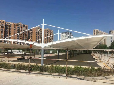 膜結構汽車停車棚