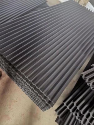 �ɶ����Ξr���ˮ�壬��ɫ���Ξr����