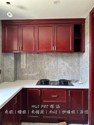 長沙定制全屋實木家具、實木屏風、酒柜門訂制輝派廠家