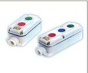 ����LA5821ϵ�з������ư��o(�D)