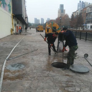 �Ϻ��υR�^(q��)��ˮ����ͨ���������S�أ��߉���ϴ�ܵ�