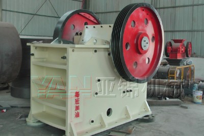 ��ʽ����C�ǻ��ڂ��y�����O��ĸ���