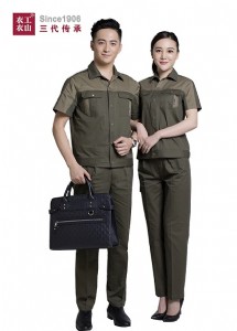 電子機(jī)械工作服上有污漬不用擔(dān)心啦