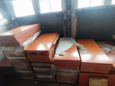 ��ɫ�ľ�� �ľ����;