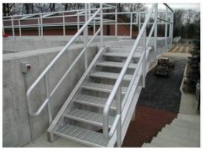 格棱美廠家直銷樓梯踏步板