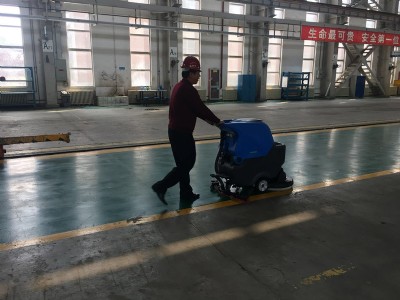 �WУ�t(y��)Ժ�̈��ݶ�r56b�o���坍�C�������w���Ҹ۰��]