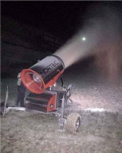 �˹���ѩ�C��ѩһС�r��늶����X