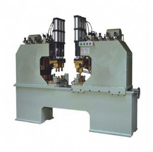 ���u�������� ���{�װ������c͹���C